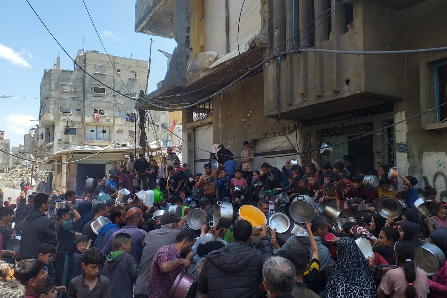 رمضان الأمل | يدًا بيد لغزة